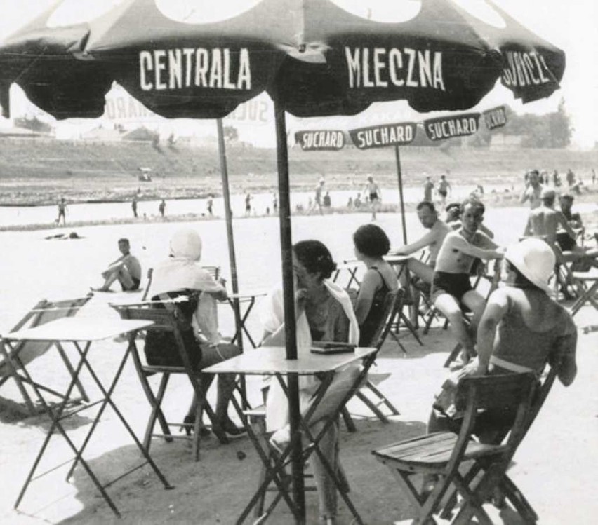 Kawiarnia na nadwiślańskiej plaży, ok. 1933 r.