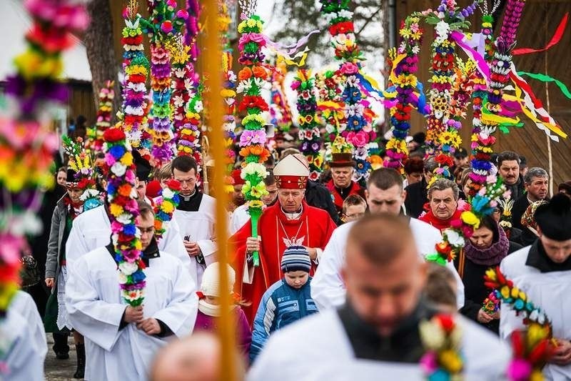 Niedziela Palmowa w Łysych - procesja