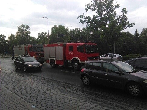 Wypadek na Krzywoustego. Zderzenie trzech samochodów [ZDJĘCIA]