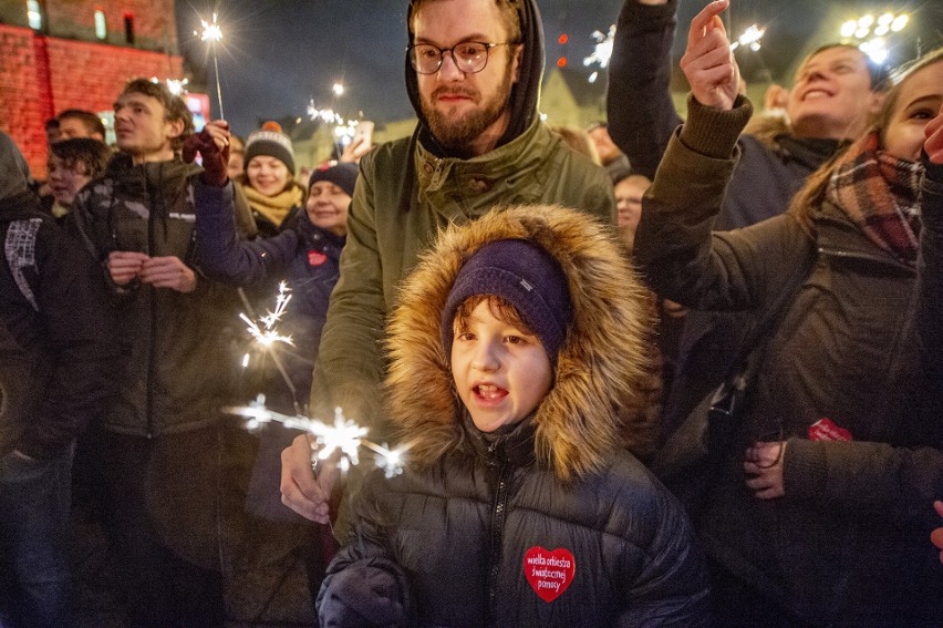 "Światełko do nieba", jak co roku, rozpoczęło się o godz....