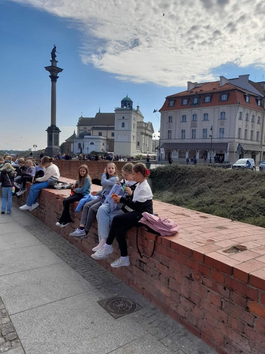 Uczniowie ze Stąporkowa odwiedzili polski Sejm i warszawskie Stare miasto. Spodobało im się