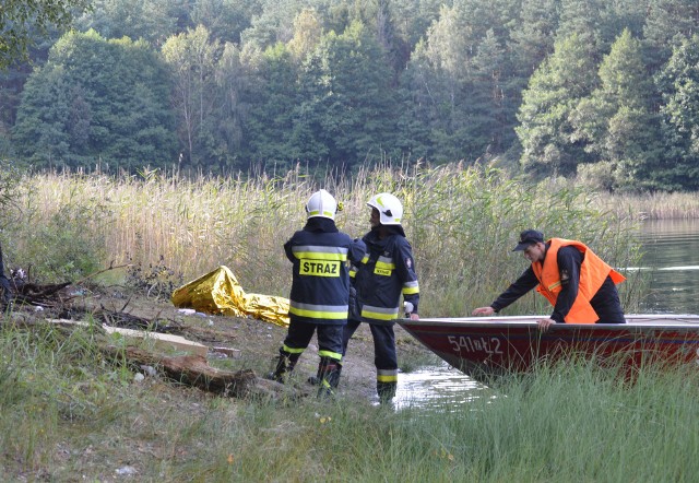 Tragedia nad jeziorem koło Pajęczna. (zdjęcie ilustracyjne)