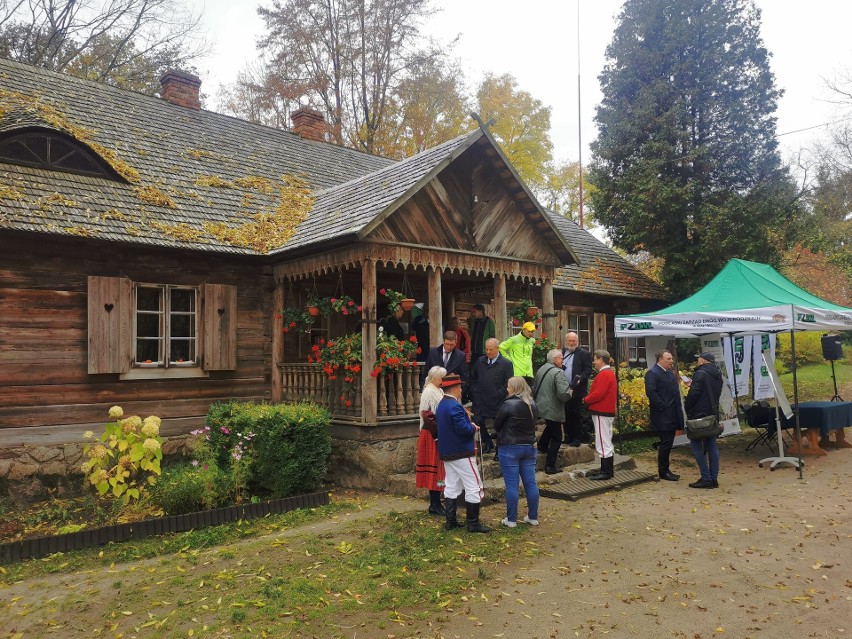 W regionie powstanie nowa ścieżka rowerowa łącząca Kuzie z Nowogrodem. Koszt to blisko 2,5 mln zł [ZDJĘCIA]