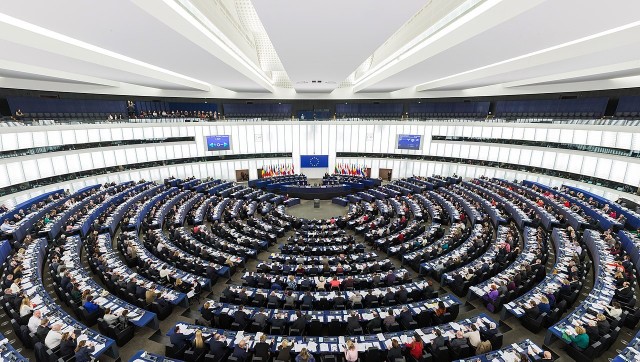 PE zajmie się wnioskami o odebranie immunitetu posłom PiS. Wnioskodawcą był skazany aktywista