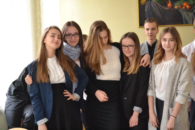 Uczniowie Zespołu Szkół Muzycznych w Częstochowie piszą egzamin gimnazjalny