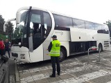 Niesprawne autobusy miały zawieźć z Wrocławia dzieci na obóz. ITD zatrzymało 2 z 3 podstawionych autobusów [ZDJĘCIA]