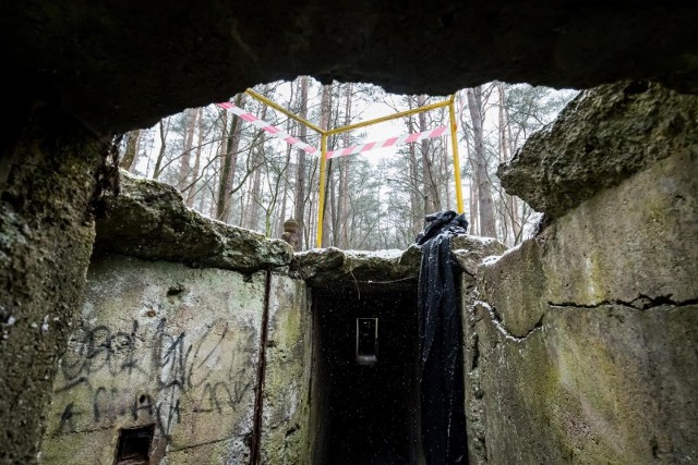 Grupa młodych ludzi wybrała się na zwiedzanie ruin fabryki DAG w Bydgoszczy. Wycieczka zakończyła się tragicznie. Po upadku z wysokości kilkunastu metrów zmarła 18-latka.