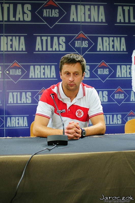Wojciech Robaszek przede wszystkim cieszy się z trzech punktów zdobytych przeciwko Pilicy Białobrzegi, pomimo że jego zespół nie zagrał porywającego widowiska.
