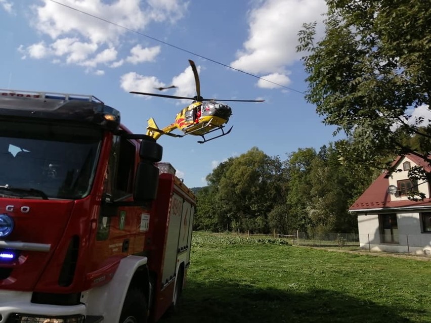 Kamienica. 11-latkę poraził prąd. Śmigłowiec LPR zabrał ją do szpitala [ZDJĘCIA]