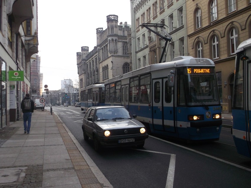 Wrocław: Nie ma już przystanku Marino. Tramwaje jadą na pętlę Poświętne (ZDJĘCIA)