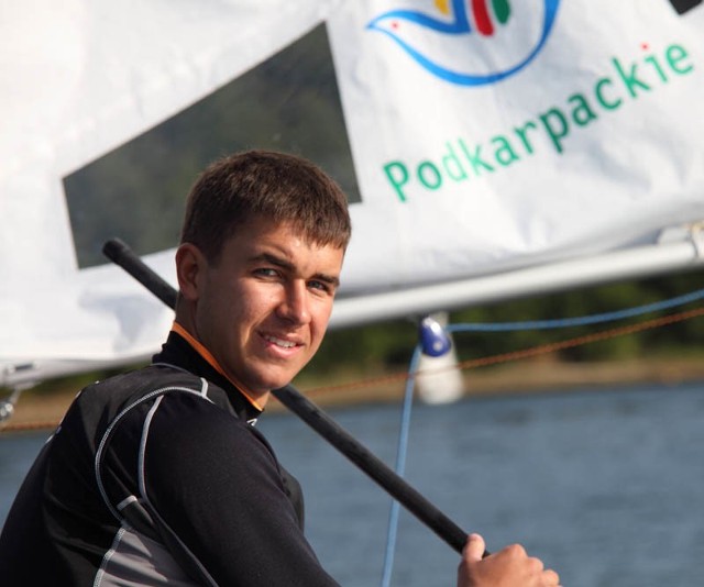 Olek Arian (UKS Sailing Team Rzeszów), żeglujący w olimpijskiej klasie laser, należy do ścisłej krajowej czołówki
