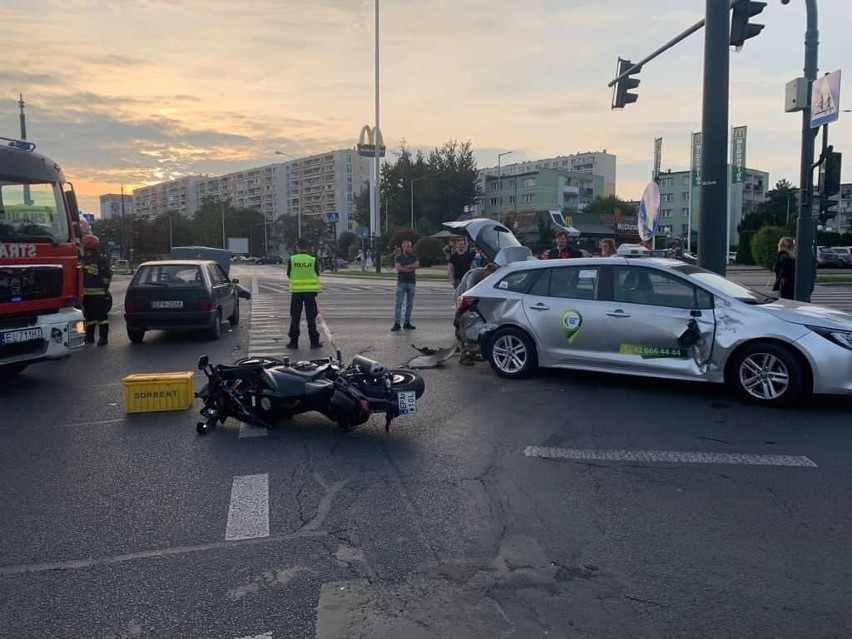 Wypadek na skrzyżowaniu alei Wyszyńskiego i ulicy...