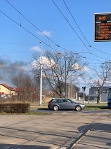 Wrocław: Pożar między ulicą Żmigrodzką, a Kamieńskiego