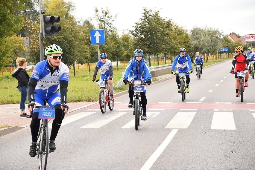 Około 800 biegaczy przebiegło przez centrum Białegostoku w...