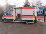 Ratownicy z Grójca mają nowoczesny ambulans. Będzie służył także mieszkańcom Warki 