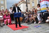 Aleja Gwiazd Polskiej Piosenki w Opolu wzbogaciła się o kolejnego artystę. Jacek Fedorowicz zapisał się w historii opolskiego festiwalu