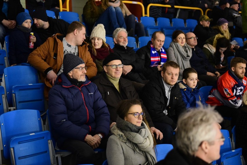 Nesta Mires - Zagłębie Sosnowiec 4:1 i awans do ekstraklasy! Byłeś? [ZDJĘCIA Z TRYBUN] Fantastyczny wieczór na Tor-Torze!