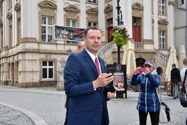 To nie pierwszy raz, gdy poseł Borys wychodzi przed szereg i próbuje grać ludzką tragedią