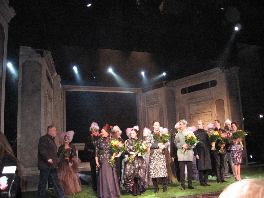 "Władza" - wspaniała premiera 2016 w Teatrze Powszechnym w Radomiu