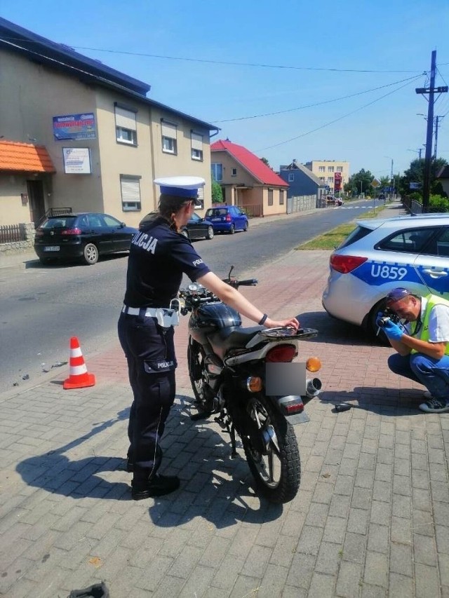 Do wypadku w Książu Wielkopolskim doszło około godz. 10.00 na ul. Powstańców Wielkopolskich (DW 436) w kierunku stacji benzynowej Orlen.