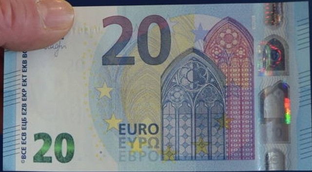 Wchodzi nowy banknot 20 euro