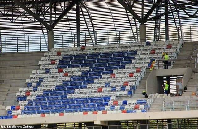 Na stadionie Górnika powstał napis Górnik