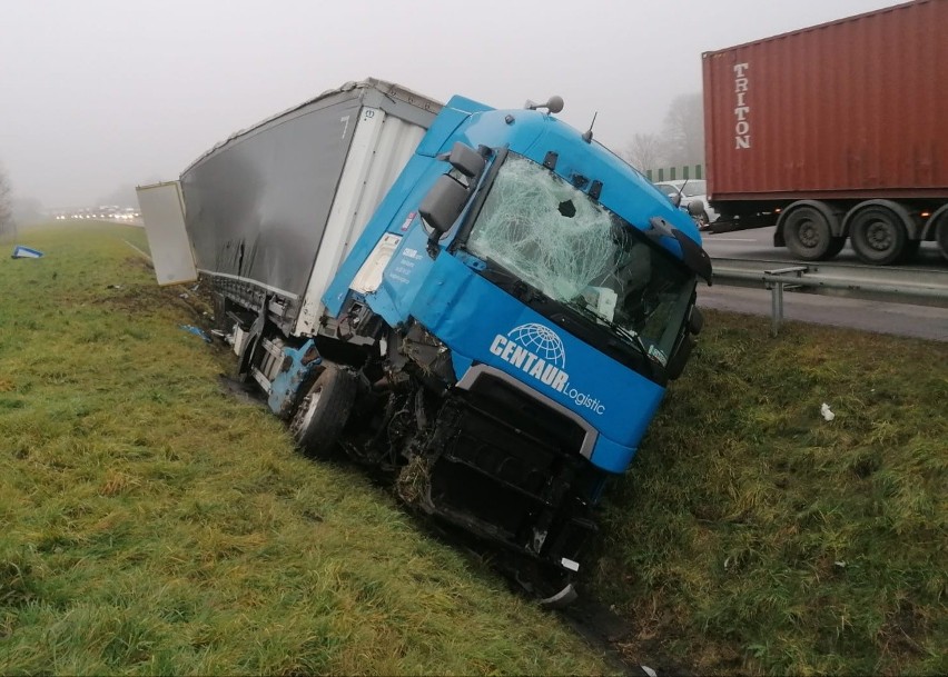Wypadek na autostradzie A4 pod Wrocławiem 9.12.2020
