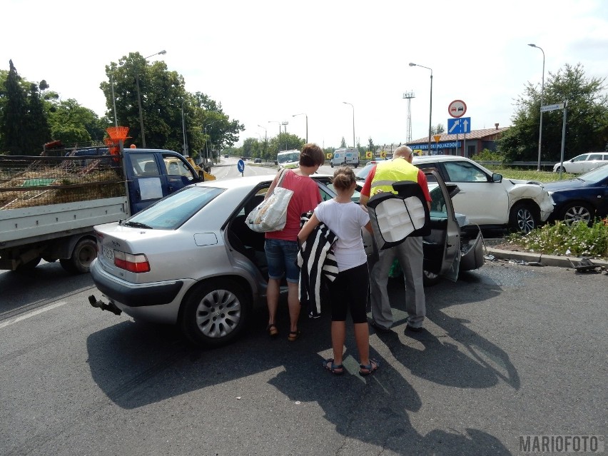 Na skrzyżowaniu ul. Armii Krajowej i Fabrycznej w Opolu...