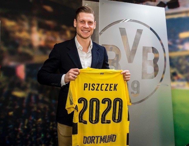 Łukasz Piszczek z okolicznościową koszulką