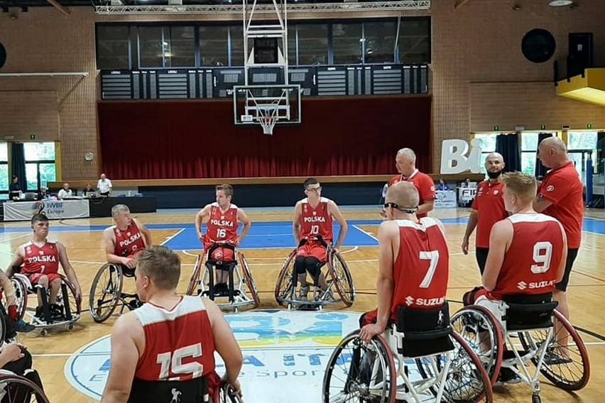 Juniorska reprezentacja w koszykówce na wózkach zaczyna mistrzostwa Europy. Trzon kadry i trenerzy to Pactum Scyzory Kielce!