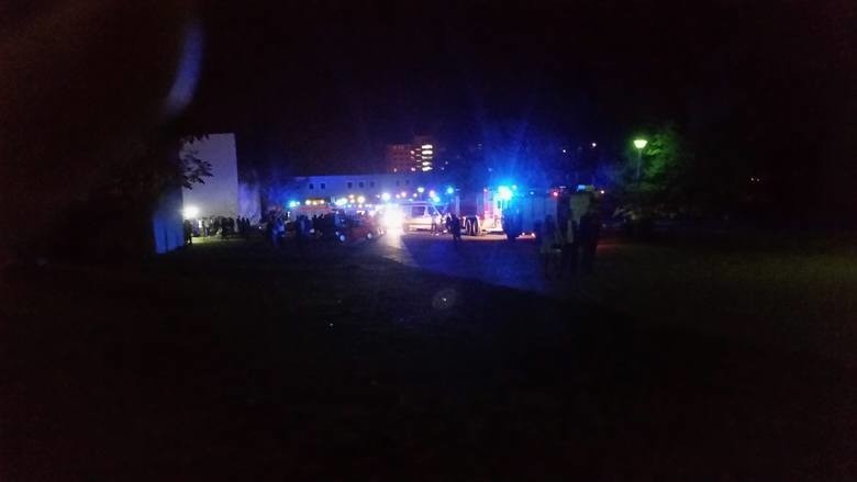 Panika w tłumie na imprezie studenckiej w Bydgoszczy. Jedna osoba nie żyje, 6 rannych (WIDEO)