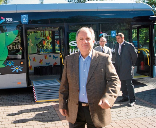 Elektryczny autobus nie pojedzie do Kuźnic, mimo że rok temu promował go burmistrz Janusz Majcher