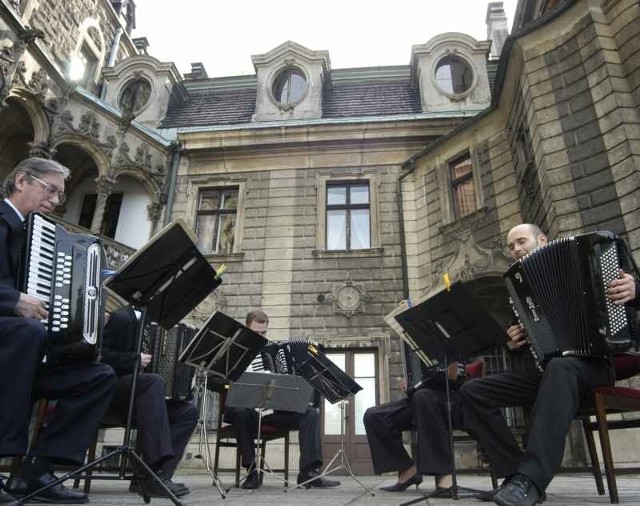 Dziewięć spotkań z muzyką poważną zaplanowano w Mosznej, jedno w Polskiej Cerekwi.