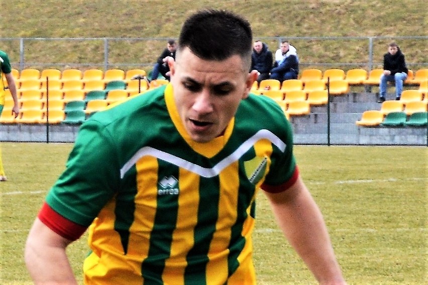 MIEJSCE 3.: Kamil SZEWCZYK (Brzezina Osiek) - 10 goli.