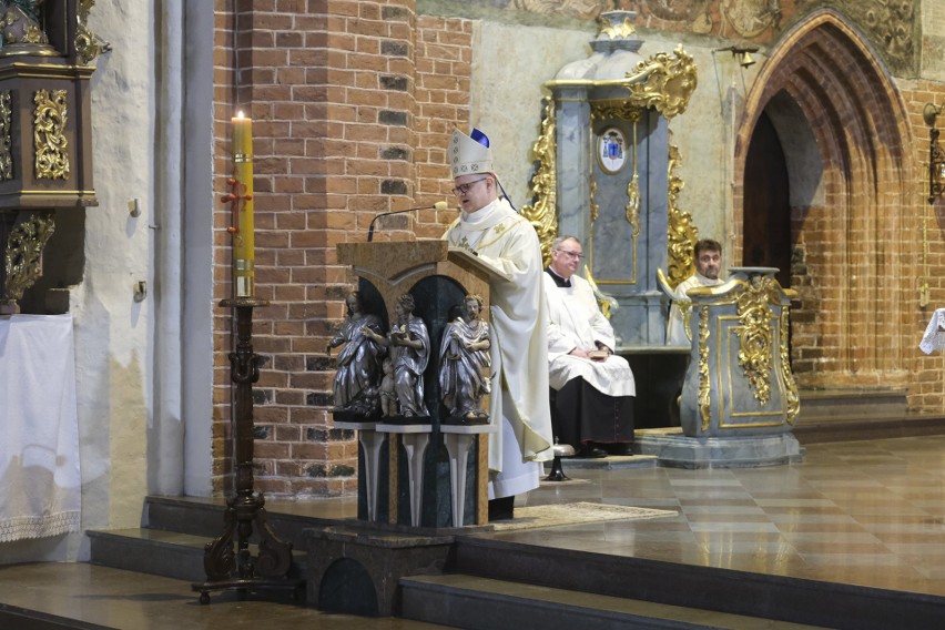 Jubileusz Diecezji Toruńskiej. Uroczysta msza w katedrze...