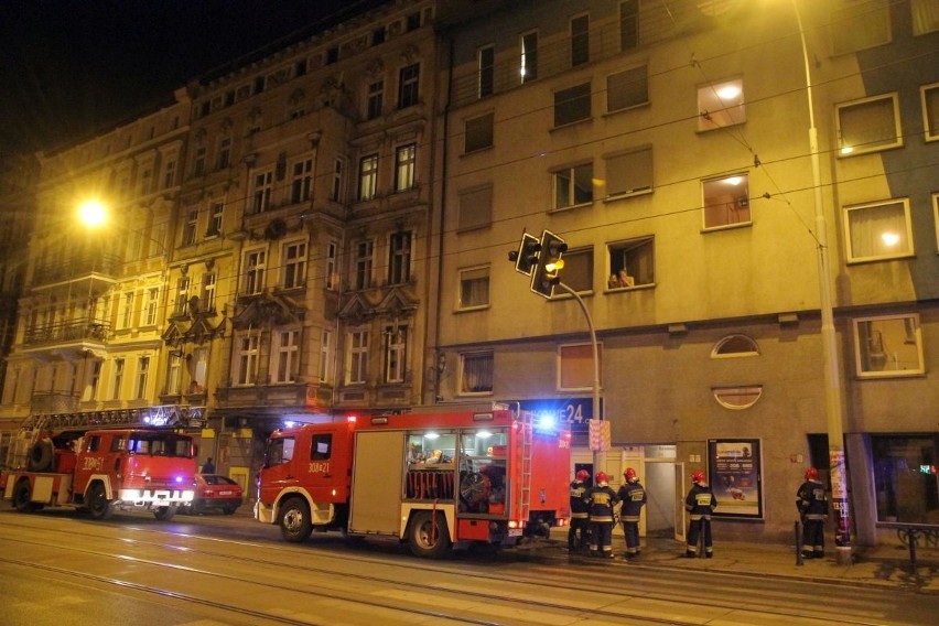 Wrocław: Pożar przy Jedności Narodowej. Jedna osoba poparzona (FILM, ZDJĘCIA)