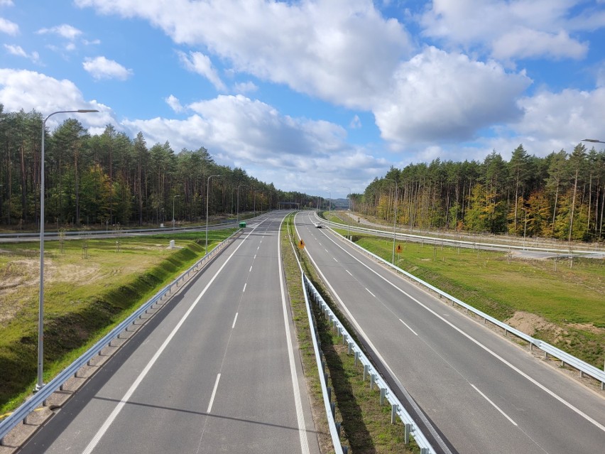 Zmiana w organizacji ruchu między Bożympolem Wielkim a Strzebielinem. Kiedy zakończy się budowa S6? 