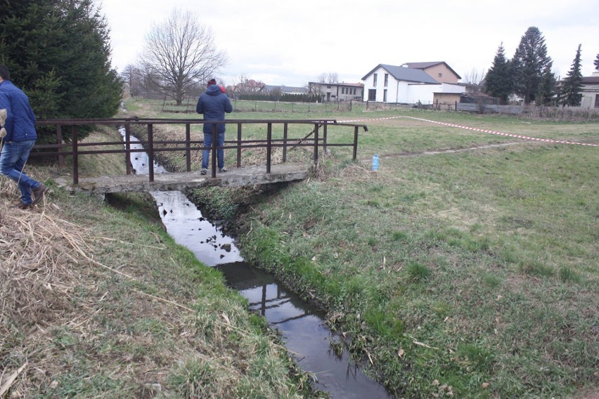 Zwłoki dziecka, które znaleziono przy ulicy Architektów