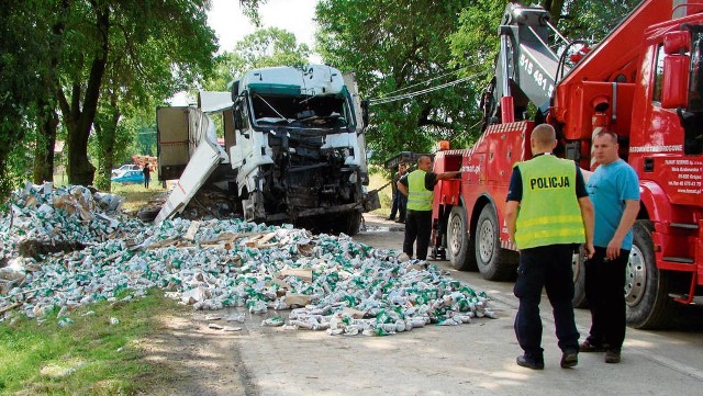 W Jakubowicach wypadek miał kierowca ciężarówki, wiozącej transport piwa