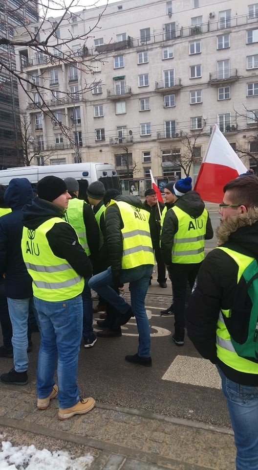 AGROpowstanie2019. Rolnicy ze Świętokrzyskiego na oblężeniu Warszawy. Protestowali