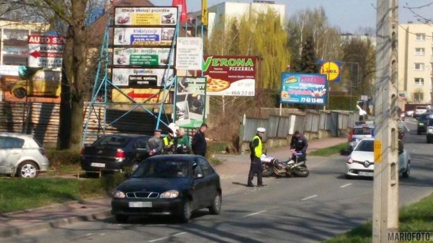 32-letni policjant krapkowickiej drogówki doznał niegroźnych...