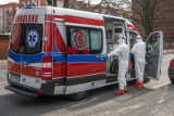 Wrocław: Koronawirus w pogotowiu. Chorzy ratownicy. Ich koledzy błagają o testy