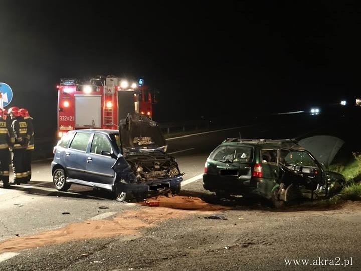 Wypadek w Czechowicach-Dziedzicach: Potężna kraksa na skrzyżowaniu DK1 i Lipowskiej [ZDJĘCIA]