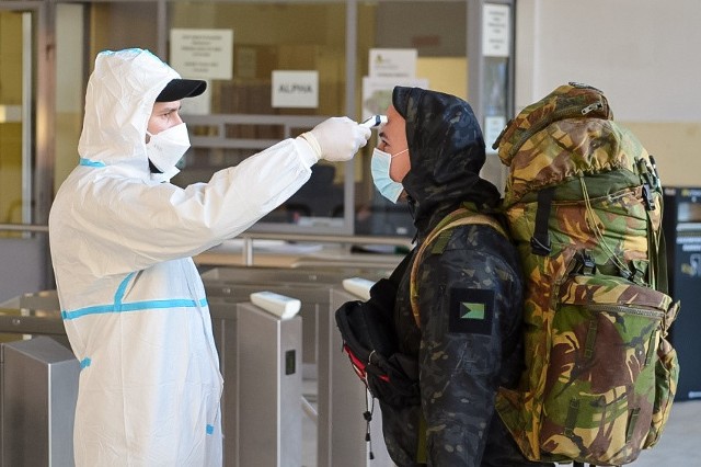 W walkę z epidemią zaangażowano czeską armię