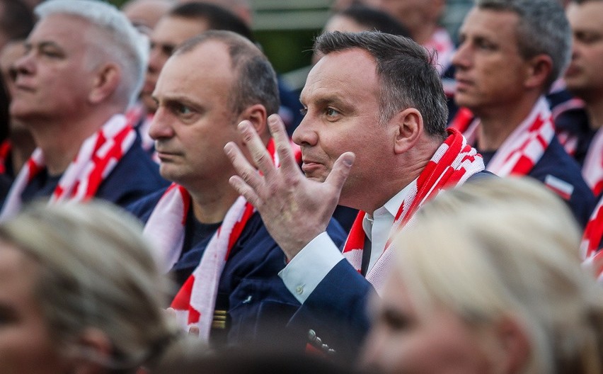 Polska - Kolumbia, MŚ 2018. Prezydent Andrzej Duda kibicował Polakom w Gdyni [zdjęcia]