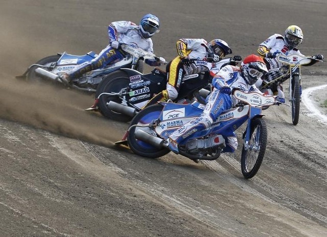 Speedway ekstraliga: deszcz pokrzyżował plany żużlowcom