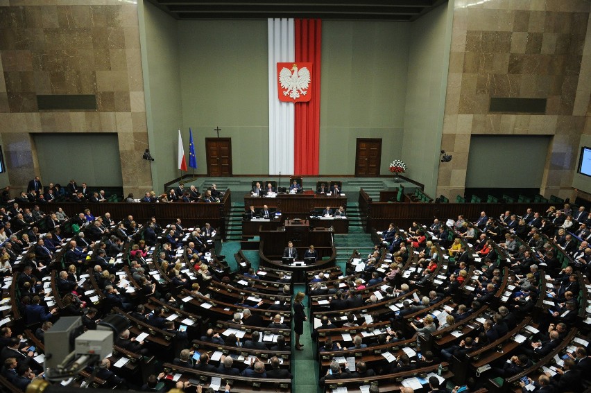 Oni rozbili wyborczy bank. Kandydaci w wyborach do Sejmu z największą liczbą głosów w Małopolsce TOP 10