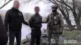 Ukraina: zajmowali się przerzutem mężczyzn w wieku poborowym za granicę. Policja wykryła 45 kanałów przerzutowych i zatrzymała ponad 60 osób