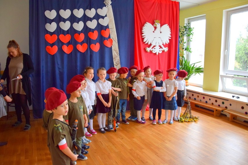 Festiwal Piosenki Patriotycznej w Przedszkolu nr 1 w Skierniewicach [ZDJĘCIA, FILM]