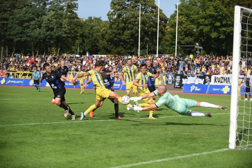 Derby Elana - Zawisza były emocjonujące i przyniosły cztery...